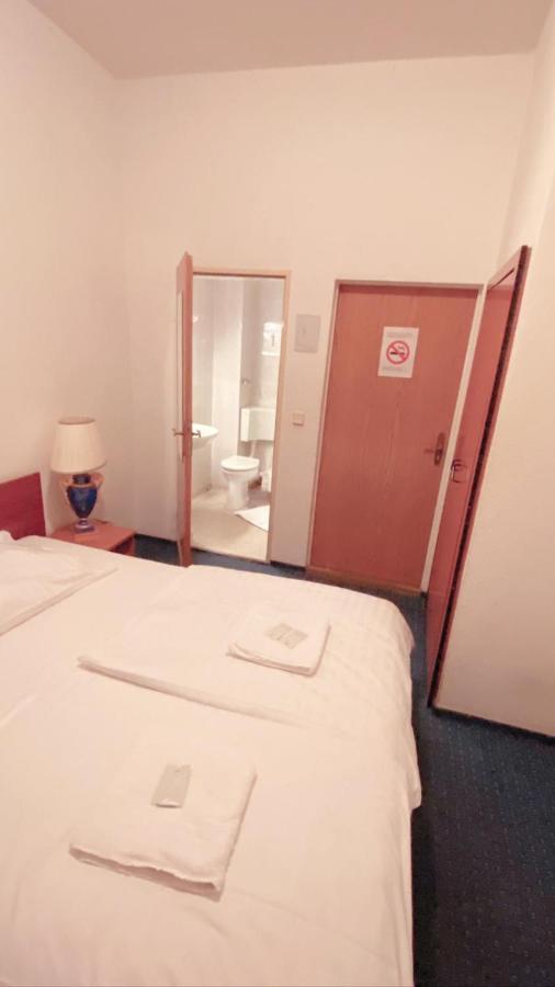 Maerkischer Hof Hotel Берлин Экстерьер фото